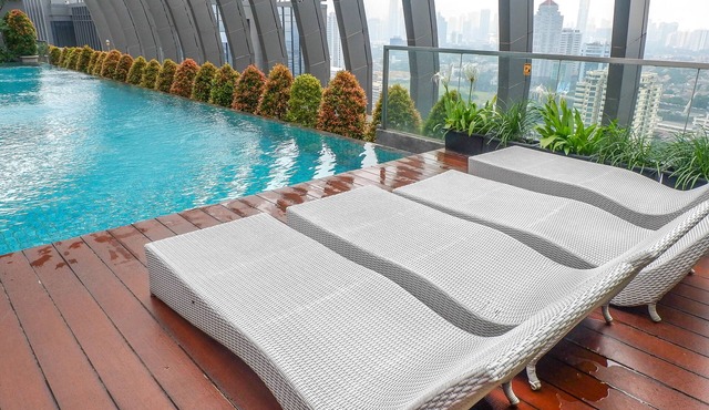 Spacious and Modern L'Avenue Apartment