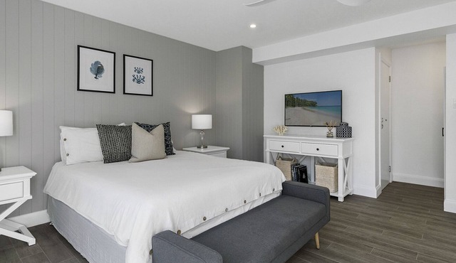 Spacious and Modern Studio where the Manly locals live!