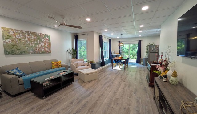 Spacious and peaceful garden apartment in quiet Nashua neighborhood with WiFi