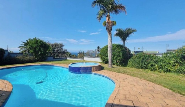 Spacious and secure modern home with exquisite views