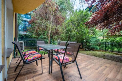 Spacious and Stylish 2BDRM near Tokuda Hospital