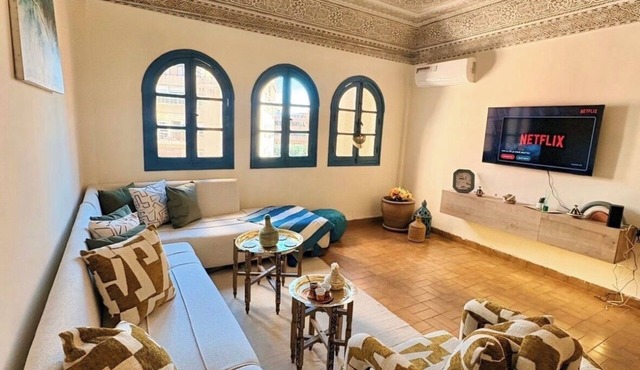 Spacious and Stylish 2-bedroom apartment with 2 balconies in Hivernage/Gueliz