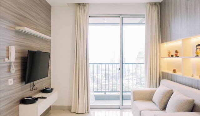 Spacious And Warm 2Br At Ciputra World 2 Apartment