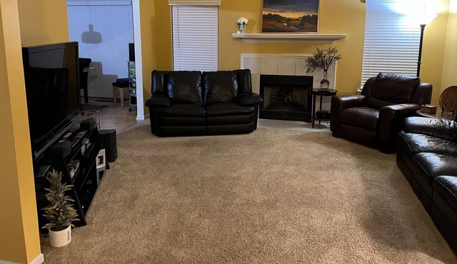 Spacious Ann Arbor, Michigan getaway! Enjoy all that the city has to offer!