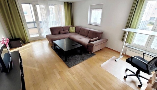Spacious Apartment with Park View – Ideal for Families & Business Travelers