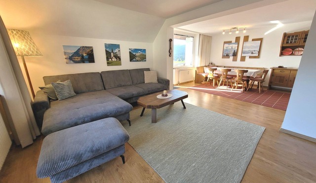 Spacious apartment with exceptional mountain and valley views in Bad Mitterndorf