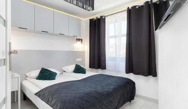 Spacious Apartment | 2 Balconies, Parking, Close to the Beach