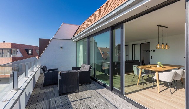Spacious apartment with 3bedrooms close to the sea