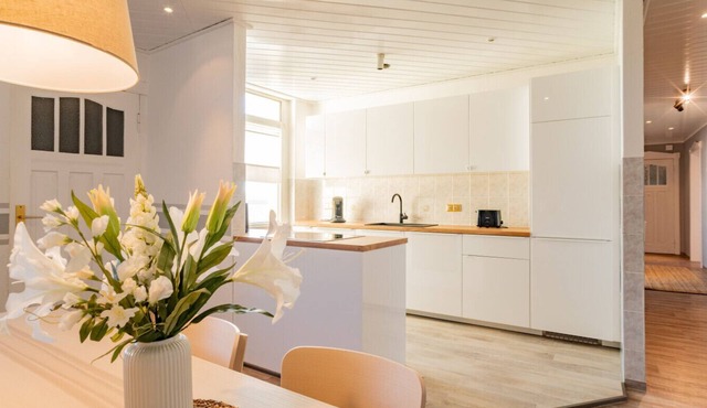 Spacious Apartment in Strausberg - Sleeps 6