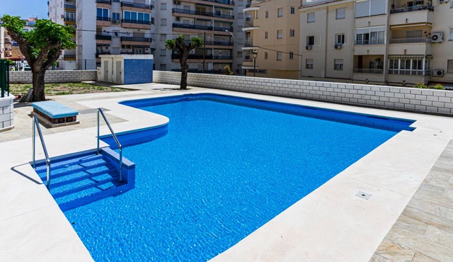Spacious apartment for 6 people - center - air conditioning - WiFi - parking - beach 250 meters