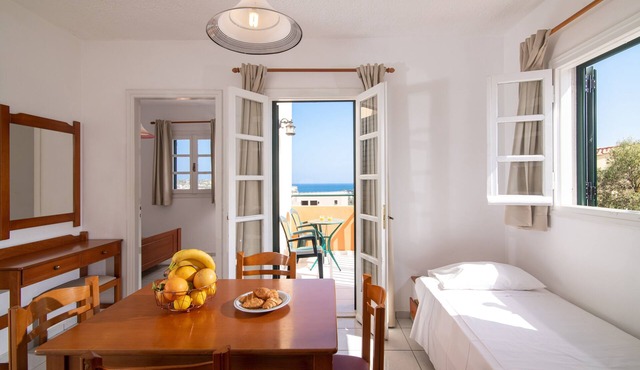 Spacious Apartment with Sea View & Shared Pool