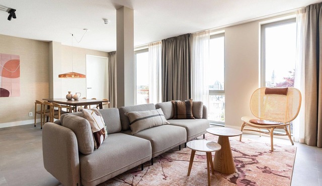 Spacious apartment in Den Haag with view