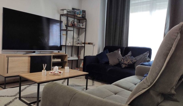 Spacious apartment with free outdoor parking