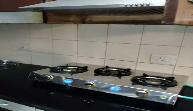 Spacious apartment with all basic amenities with extravagnant