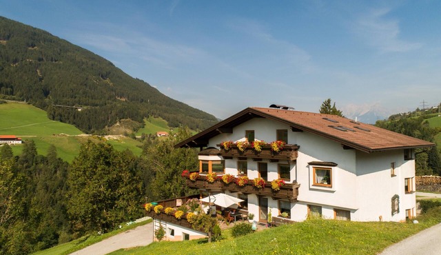 Spacious apartment with breathtaking views