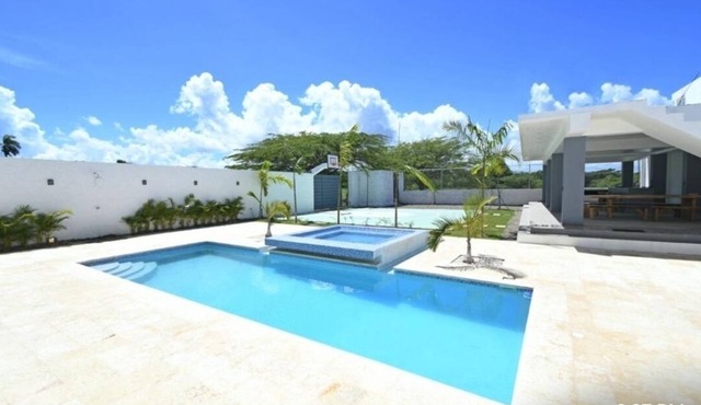 Spacious beautiful villa 5 minutes from Sosua night live and 10 from Cabarete.