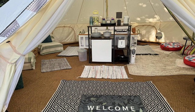 Spacious Bell Tent at Herigerbi Park, Lincolnshire
