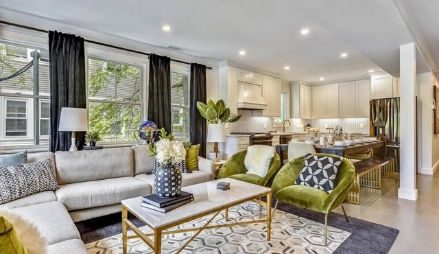 Spacious Boston Home, Near T