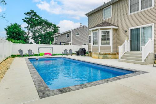 Spacious Brigantine Home ~ 1 Block to Beach!