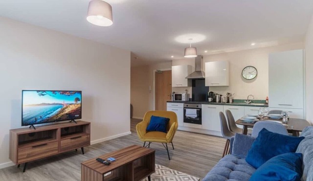 Spacious & Bright 2 Bed Apartment, Manchester