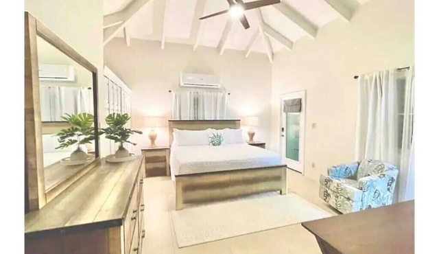 Spacious Caribbean Paradise sleeps 12 St. Croix USVI