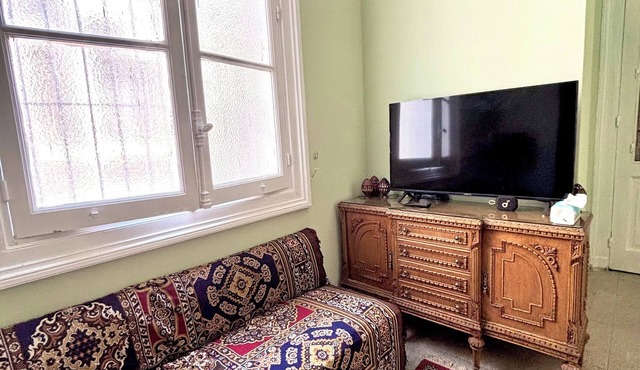 Spacious central room in garden city cairo for ladies