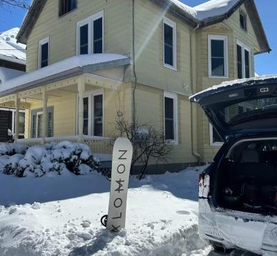 Spacious Central 4BR, Ski & Bike