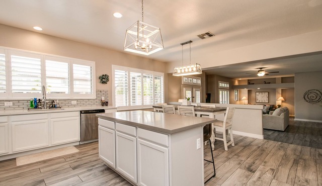 Spacious Chandler 5 Bdrm w/ Pool, Hot Tub, Game Room!