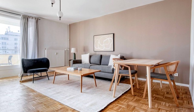 Spacious Charlottenburg 1BR, Fully Furnished & Equipped, by Blueground