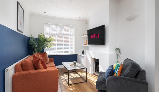 Spacious & Charming 2BR - Perfect Stay
