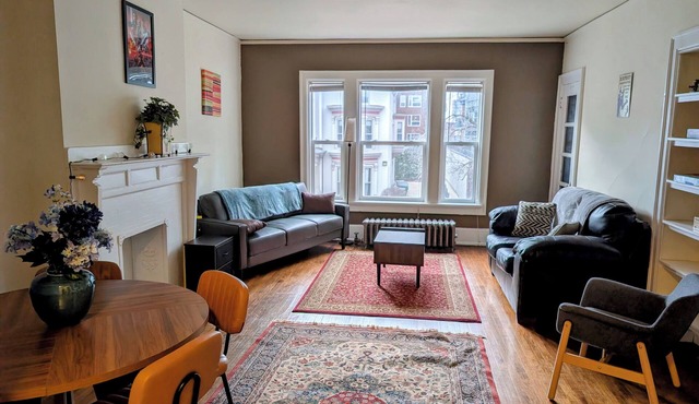 Spacious & Charming 4 BR near Downtown