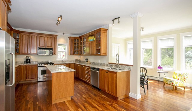 Spacious Chester Village House, 4 Bedrooms, 2.5 Baths