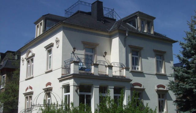 Spacious, child-friendly apartment with a great roof terrace