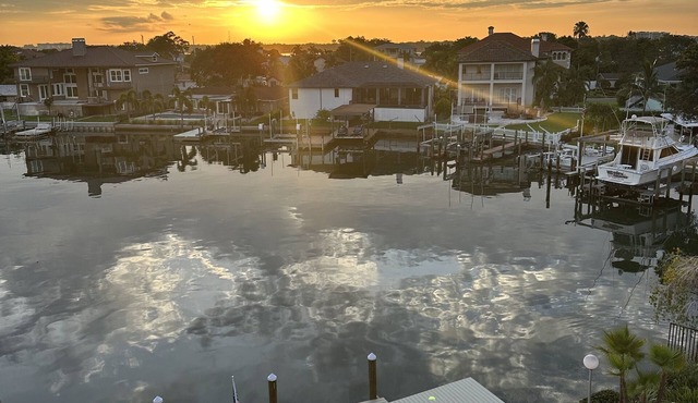 Spacious Clearwater waterfront long term rental.