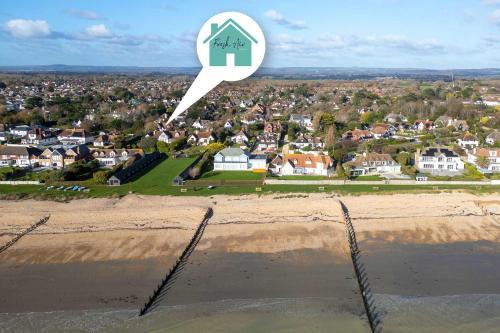 Spacious Coastal Family Home Sleeps 8