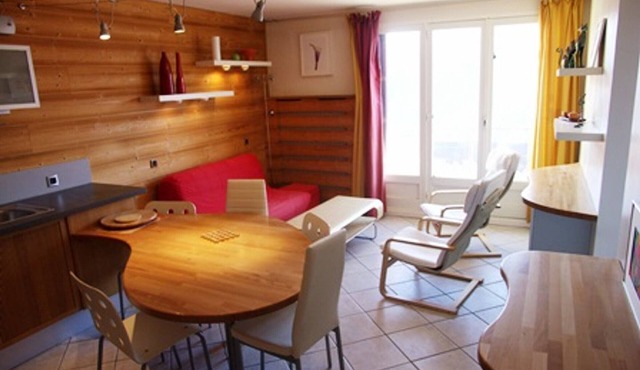 Spacious comfort for 6 in Orcières, pets allowed