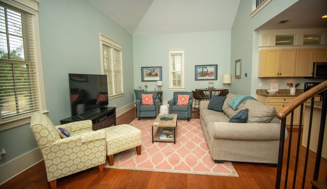 Spacious Condo with Private Balcony: A Pet Owner's Dream in the Lowcountry
