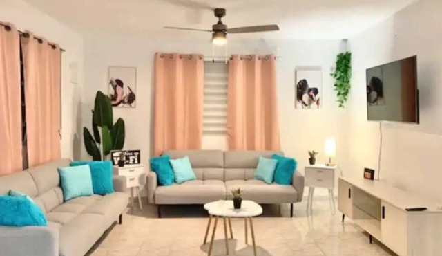Spacious Corner Home En La Isla Del Encanto. Pet- friendly!
