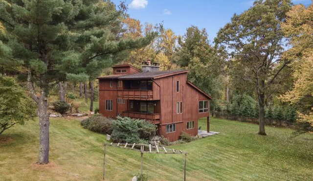 Spacious Country Escape! Berkshires/Skiing/Hudson!