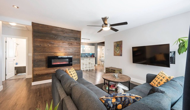 Spacious downtown character rancher