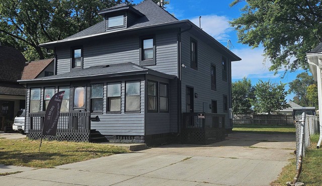 Spacious Duplex by Fairgrounds & Downtown/Fire Pit