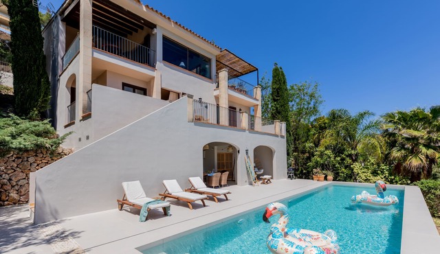 Spacious EcoVilla, with amazing views