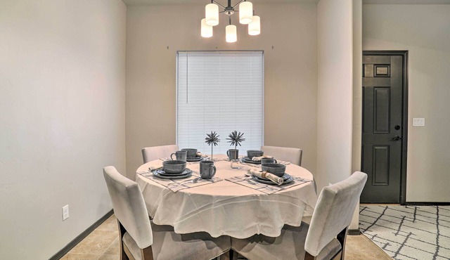 Spacious El Paso Apt, 6 Mi to Downtown!