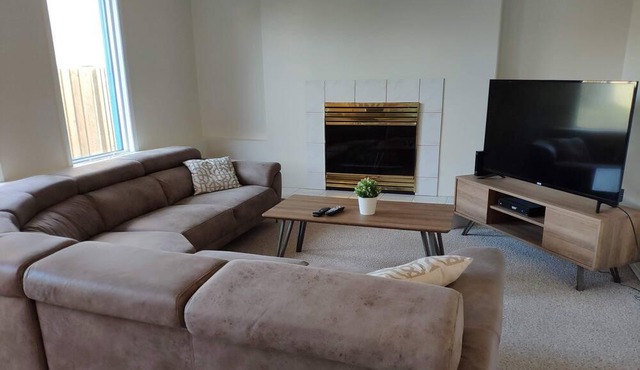 Spacious/Elegant house by West Edmonton Mall