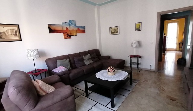 Spacious, elengant apartment along the Po River