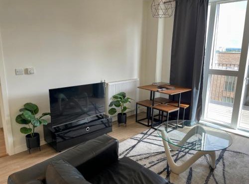 Spacious Erith Apartment