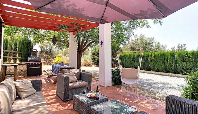 Spacious vacation home, adjacent to natural park, with shared pool.