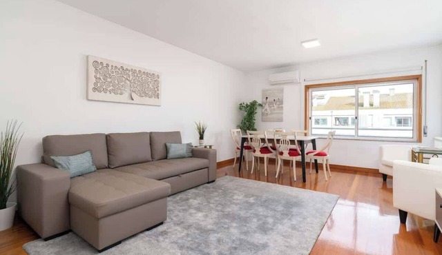 Spacious Escape Near the Beach by Host Wise
