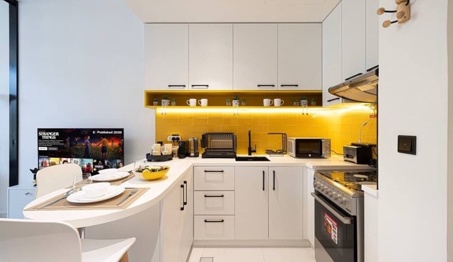 Spacious Exceptional Studio in Heart of Dubai