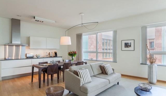 Spacious Executive Two Bedroom Apartment in Amsterdam South